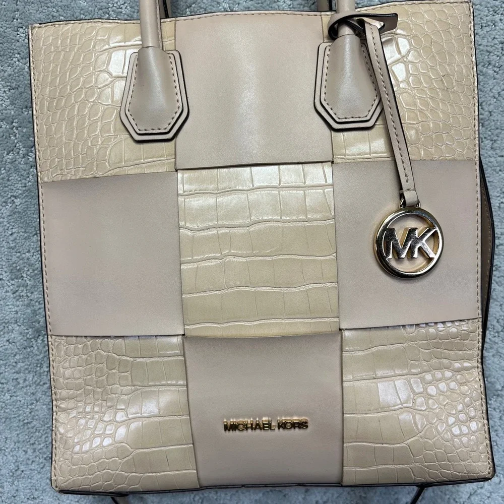 Michael Kors Mercer Shopper Tote Shoulder Crossbody Bag Embossed Leather Purse